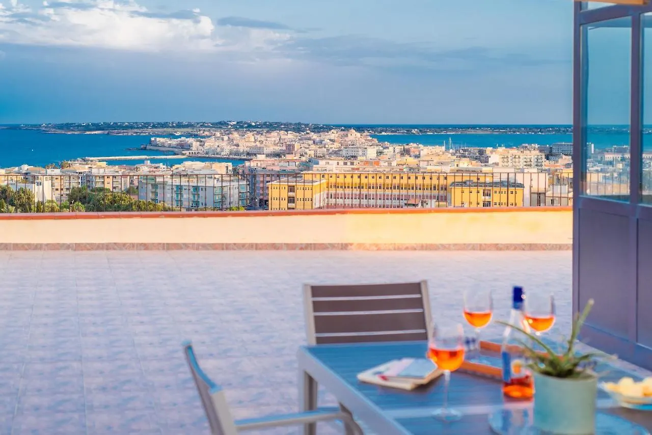 La Terrazza Di Siracusa - Roomy And Bright Flat Syracuse